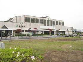 JR姉ヶ崎駅全体を少し離れた場所から写した写真