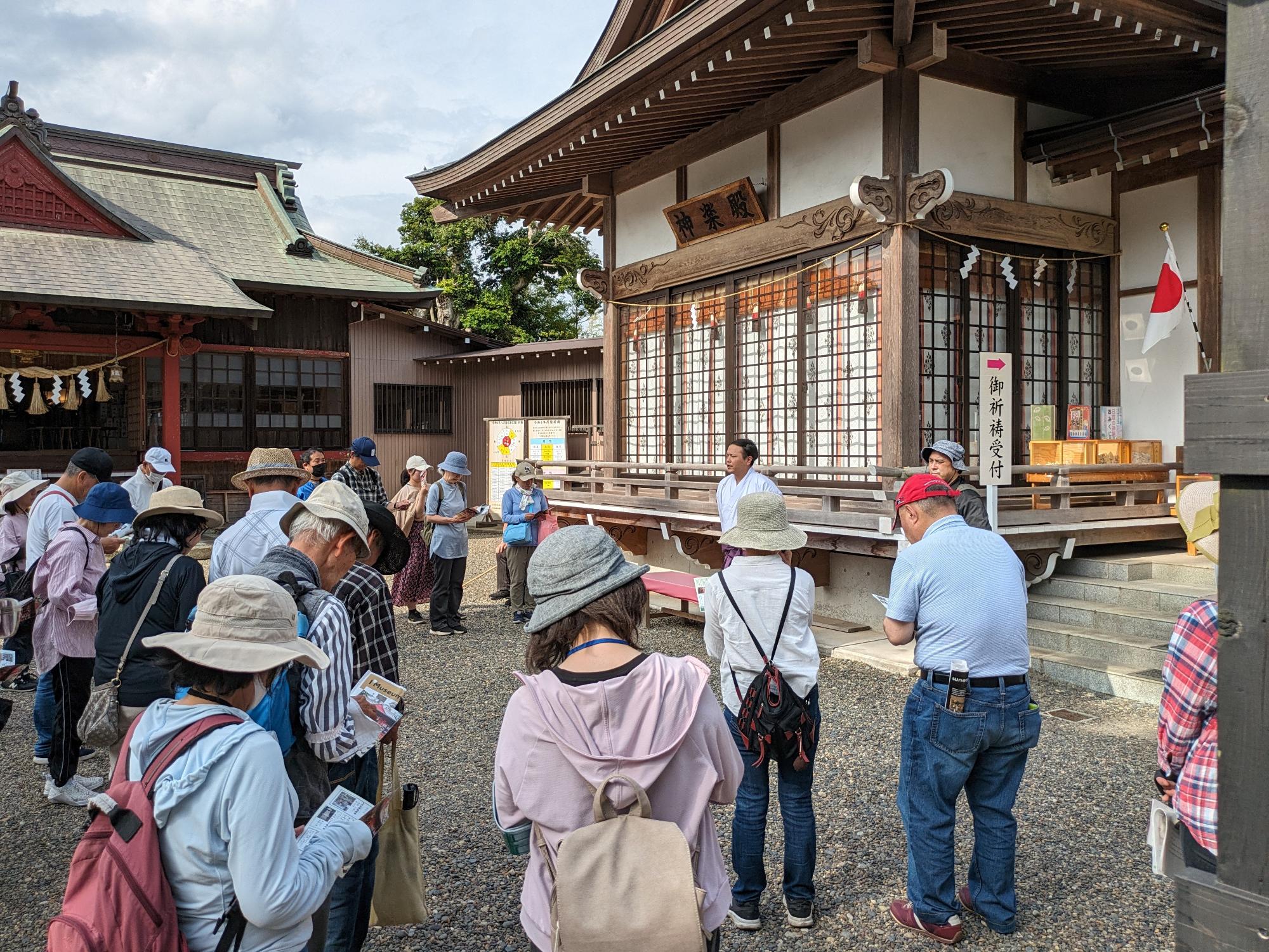 鶴峯八幡宮の見学