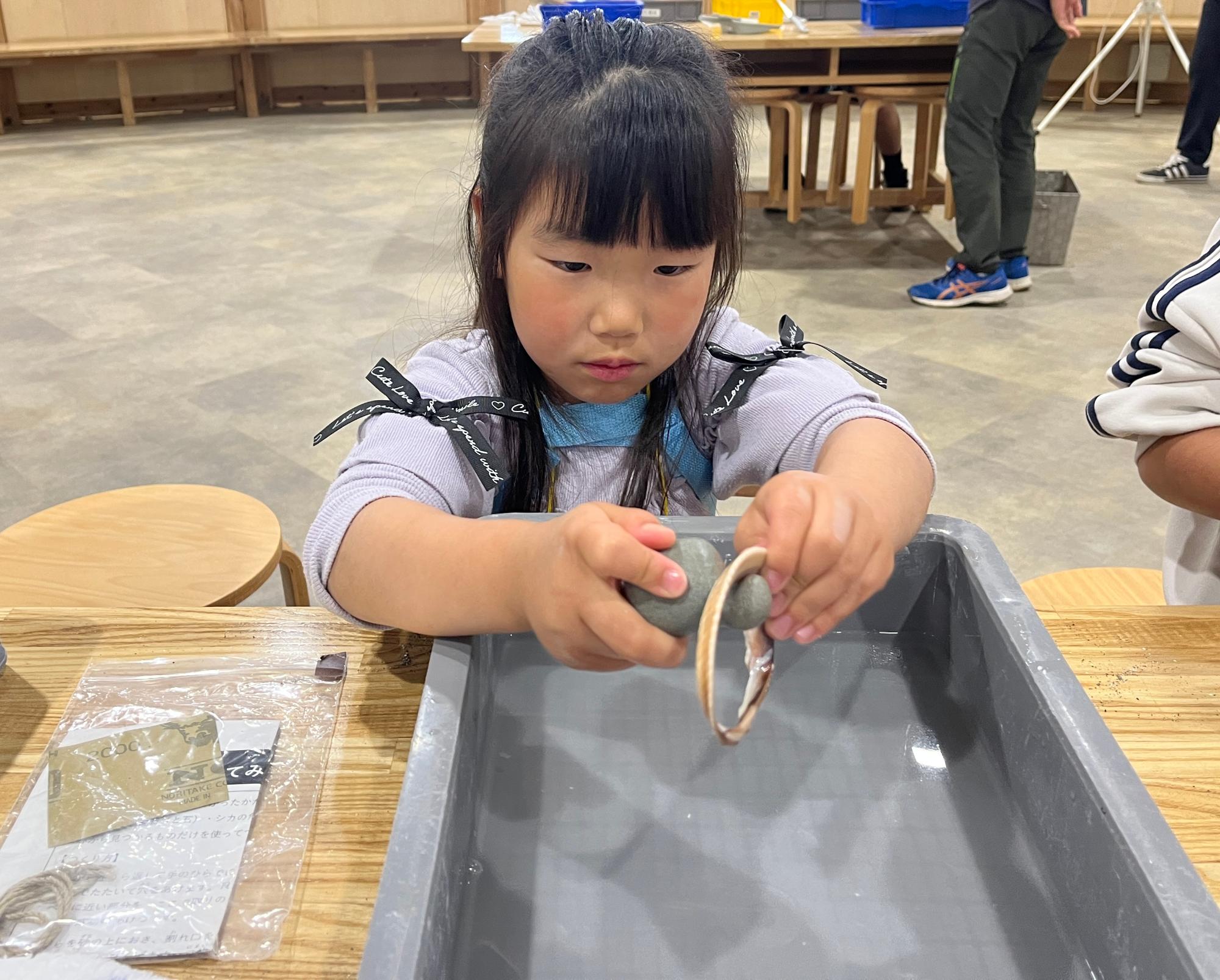 貝輪づくり