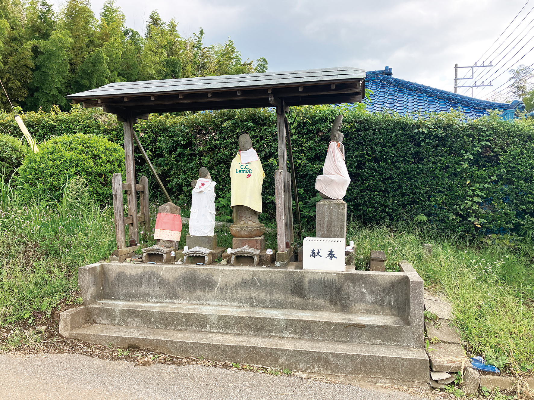 新田石造物群