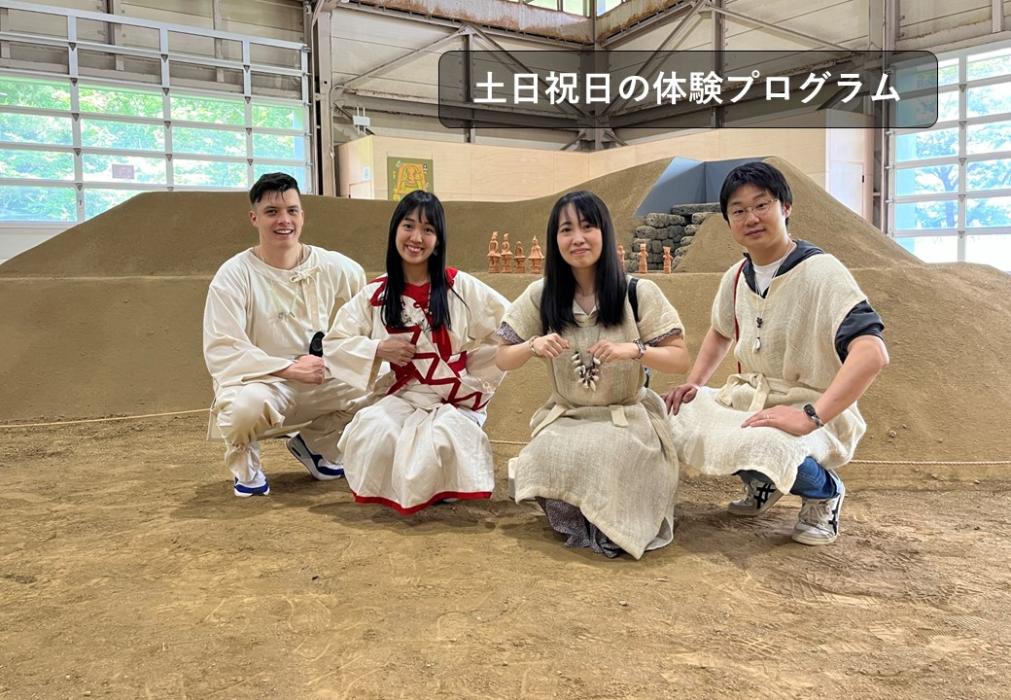 古代衣装体験の様子