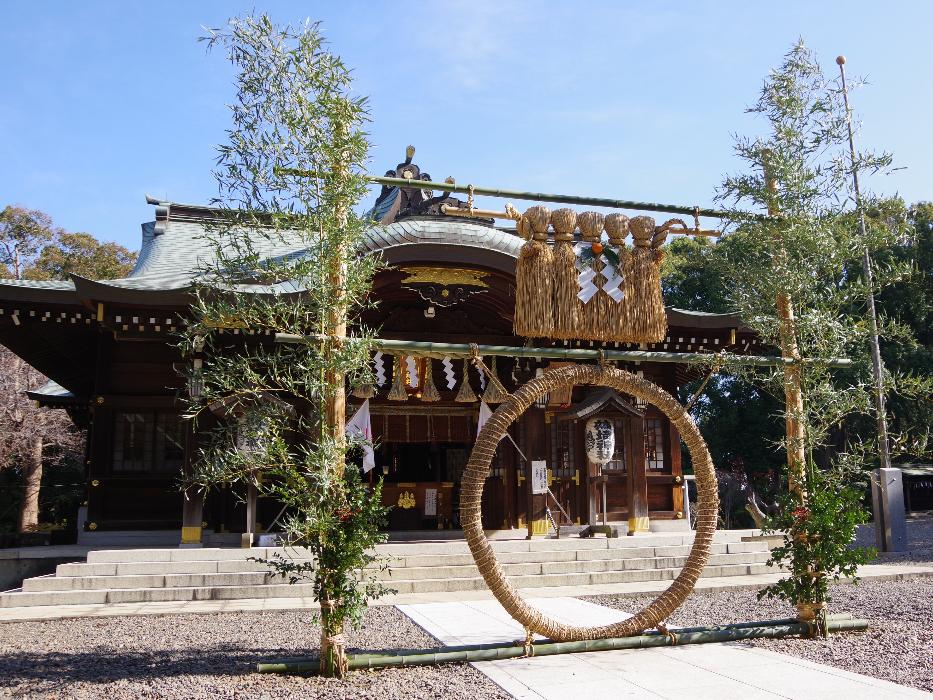 門榊と姉崎神社の社殿