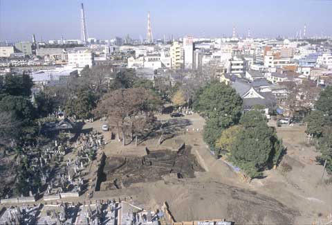 姉崎妙経寺遺跡全体を上空から撮った写真
